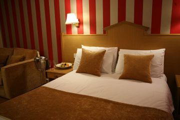 Mercure Swindon East Hotel And Spa Ngoại thất bức ảnh