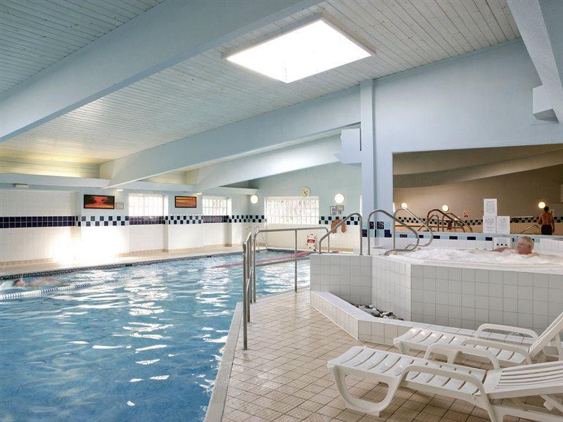 Mercure Swindon East Hotel And Spa Ngoại thất bức ảnh